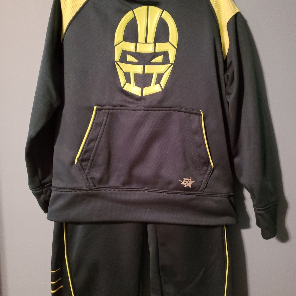 Boys jogging suit